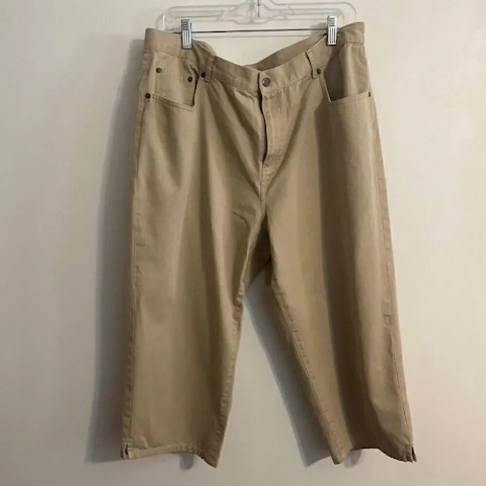 Lauren Ralph Lauren 5 pocket Khaki capris, size 16W